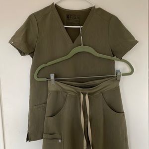Figs XXS/P Heather Olive Scrub Set
